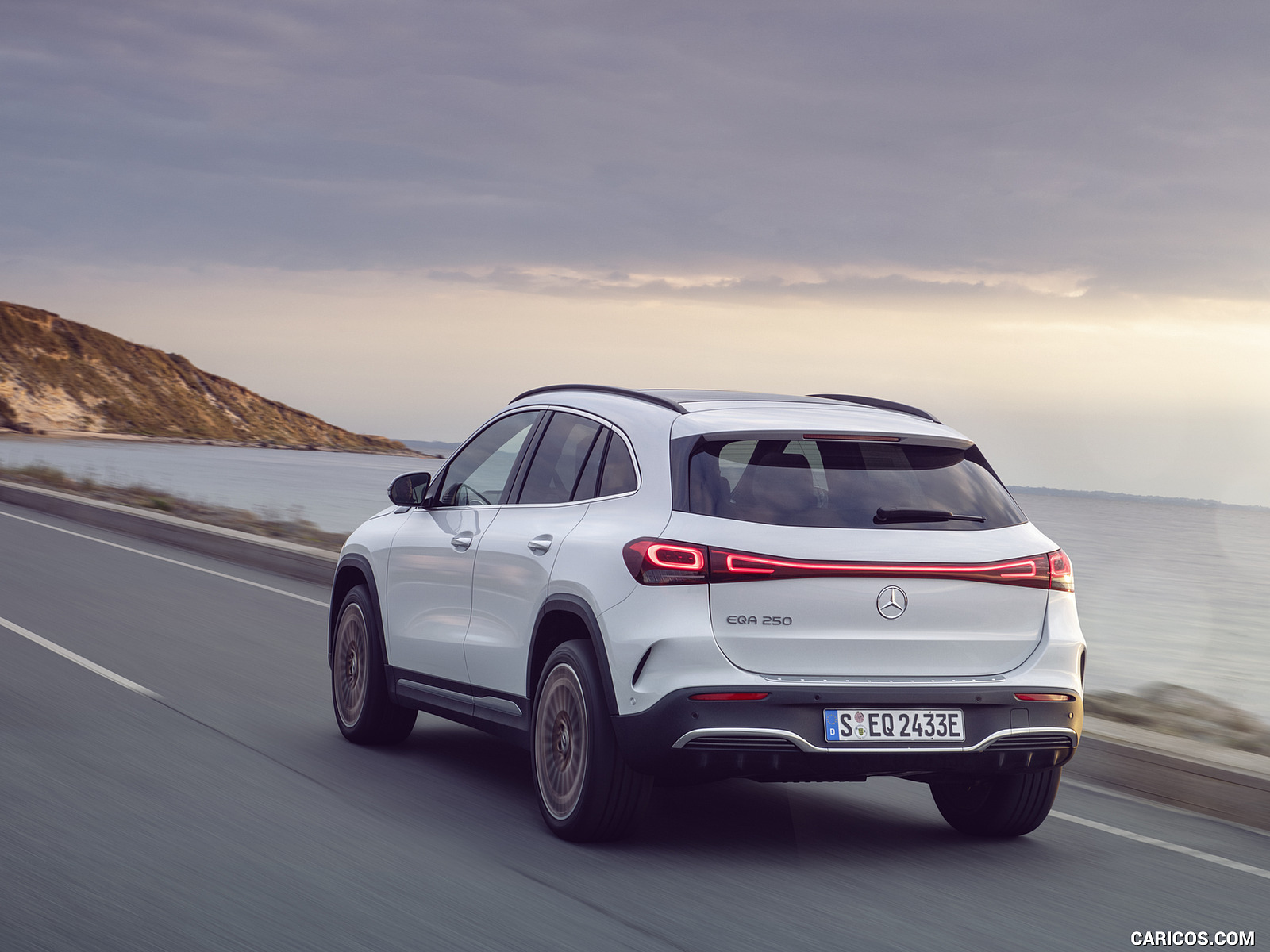 벤츠 EQA 디자인 이미지