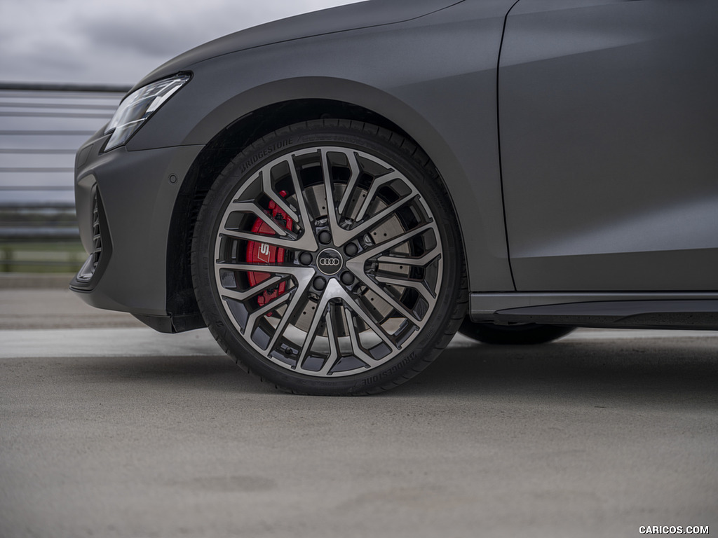 아우디 A3 이미지